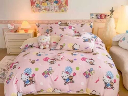 مفرش (Hello kitty ) 4